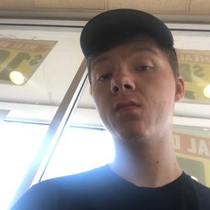 Meet your Posher, Devin